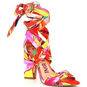 NWT Gianni Bini Astraahh Floral Abstract Print Ankle Wrap Sandals Sz 6,5